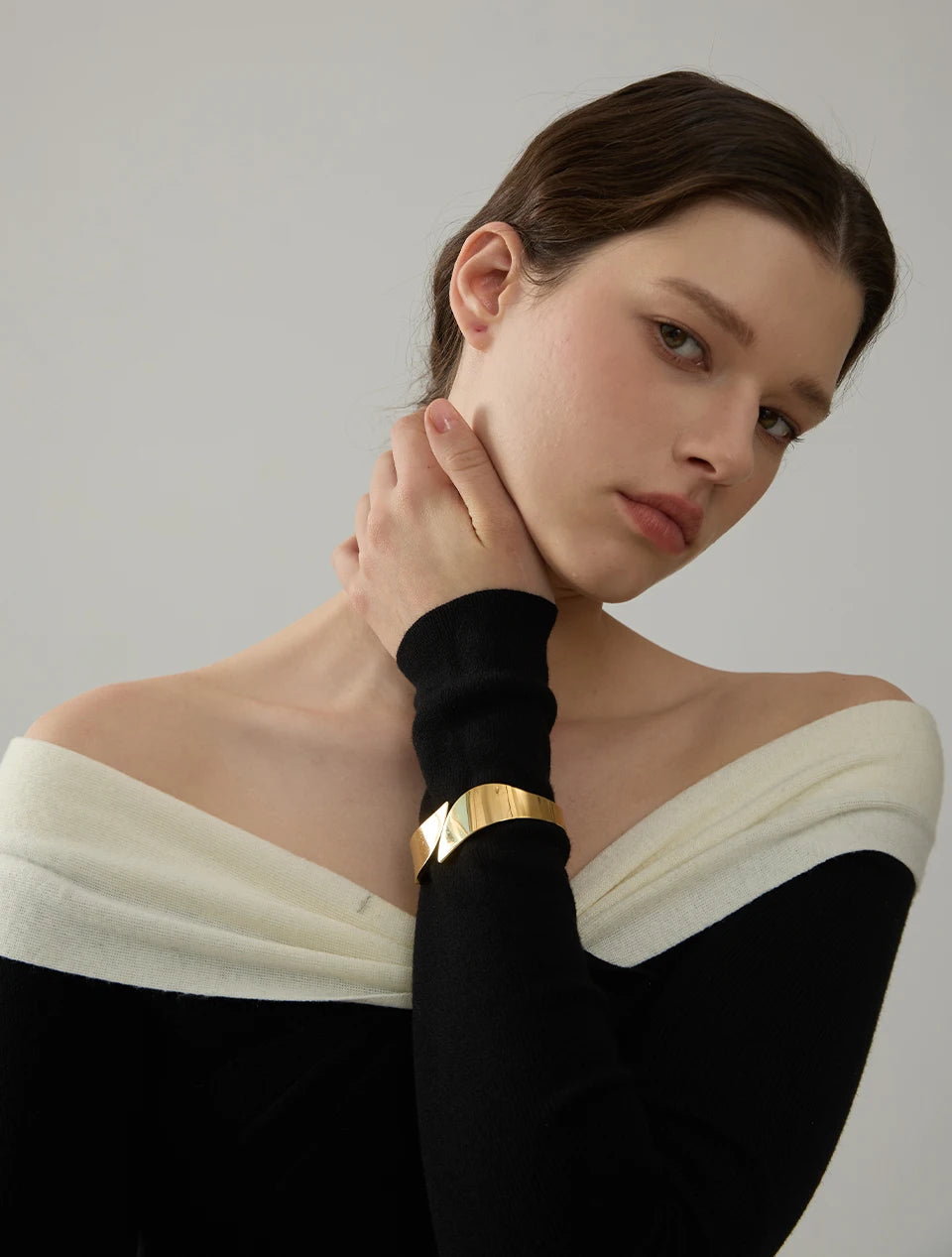 Sculpted Golden Bangle
