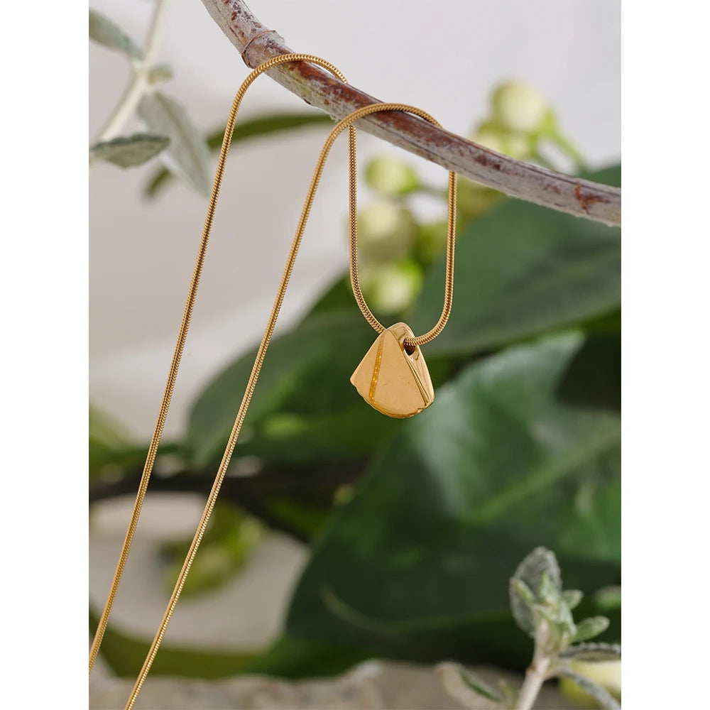 Shellfish Pendant