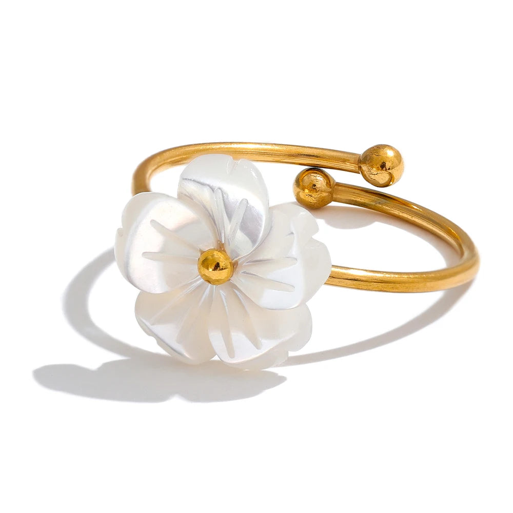 Beautiful Flower Ring
