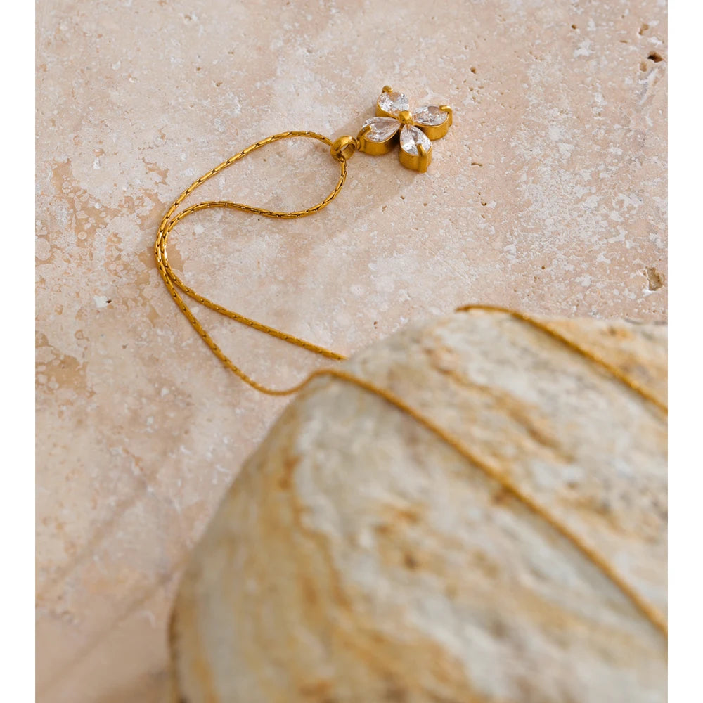 Lucky Clover Crystal Necklace