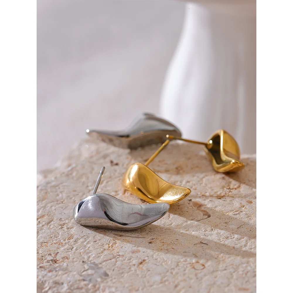 Shimmering Gold Stud Earrings