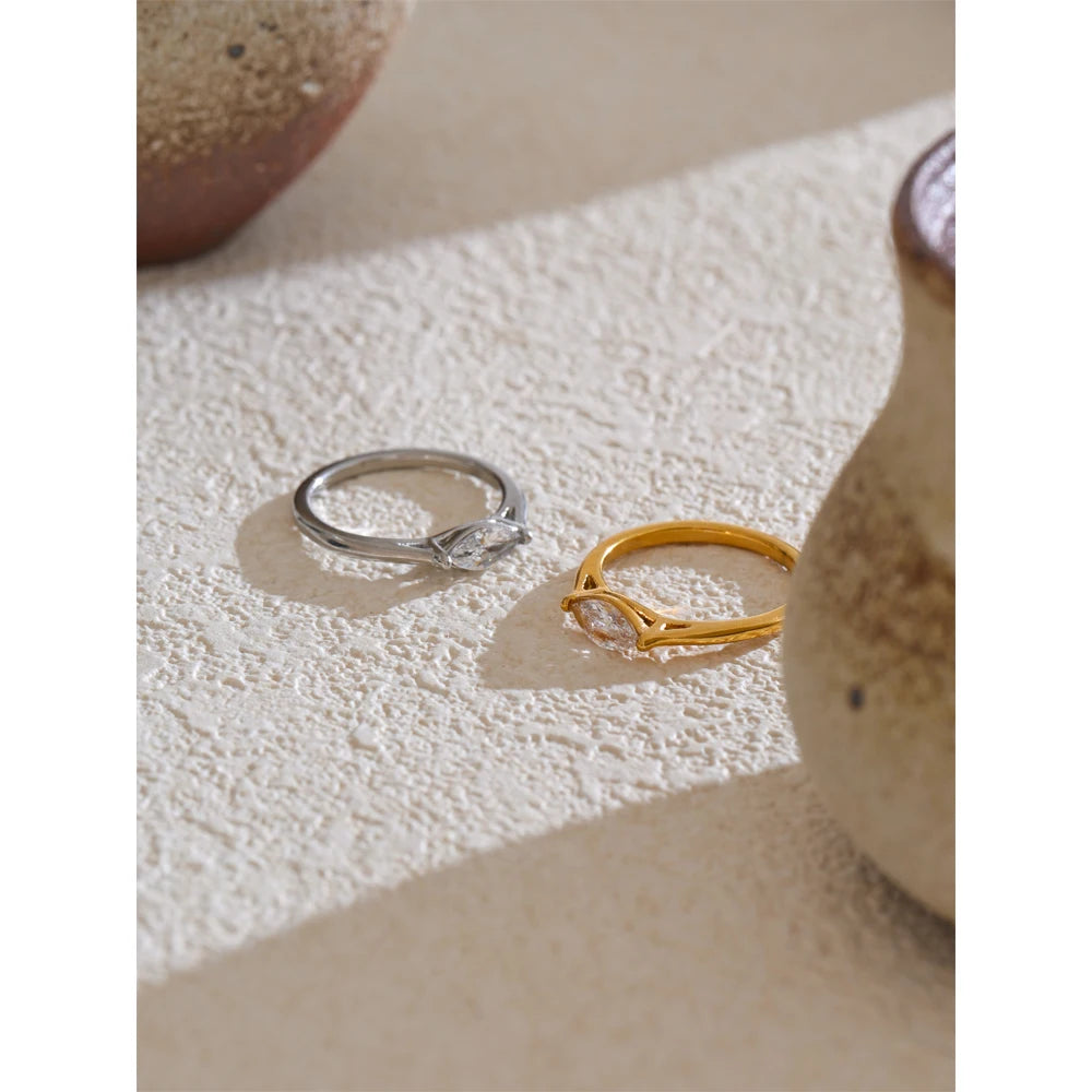 Classic Solitaire Gold Ring