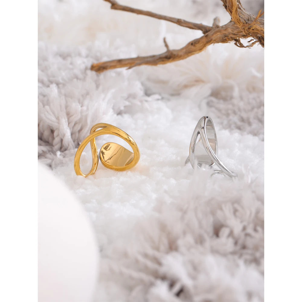 Spiral Sphere Accent Ring