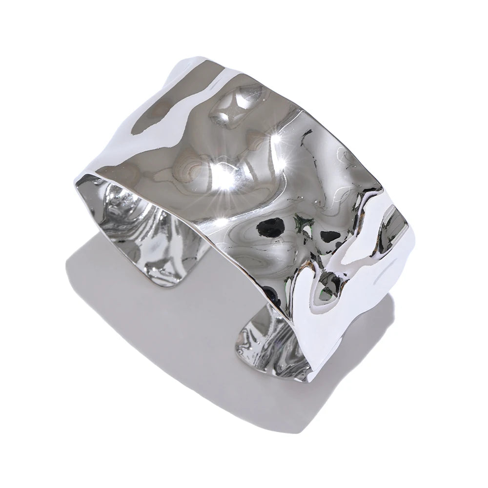 Luxe Hand Band