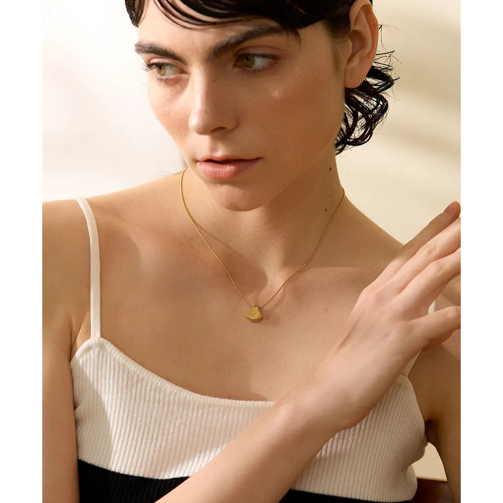 Shellfish Pendant