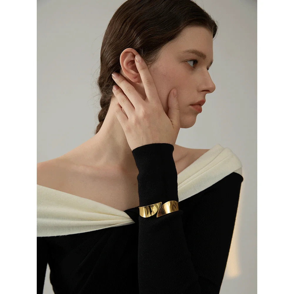 Sculpted Golden Bangle