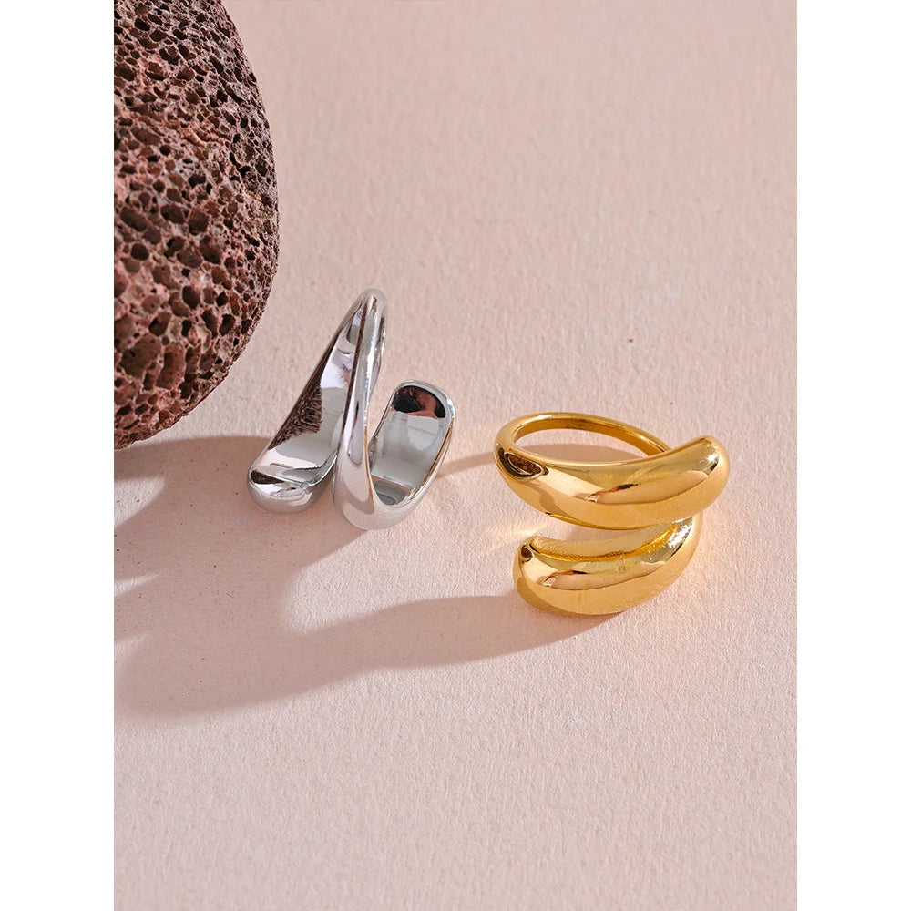Sculpted Motion Ring