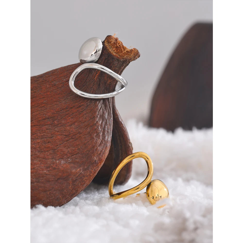Spiral Sphere Accent Ring