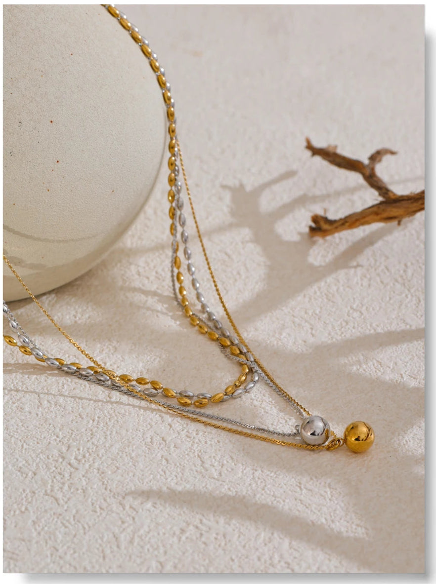 Classic Circle Gold Pendant