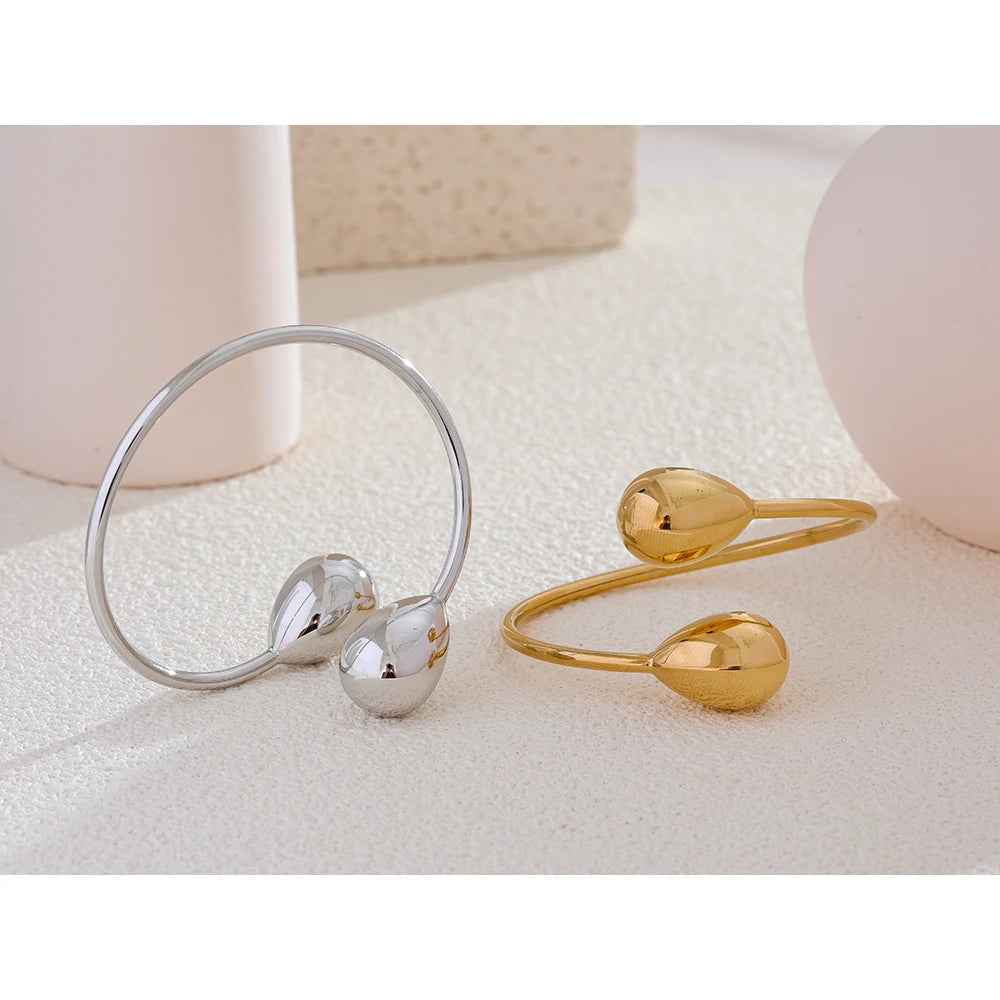 Minimalist Teardrop Cuff