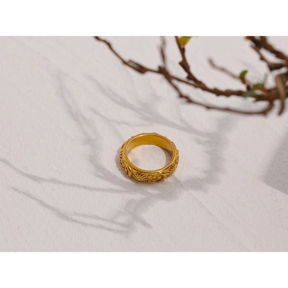 Gold Crescent Moon Ring