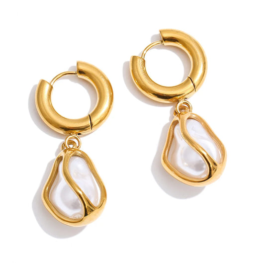 Baroque Pearls Hoop