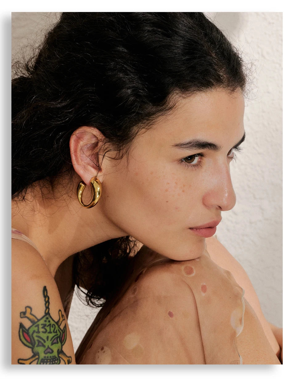 Open Crescent Hoops