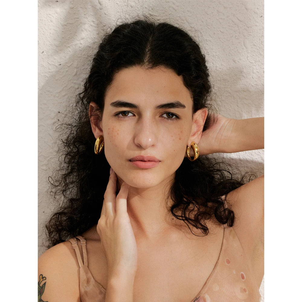 Open Crescent Hoops