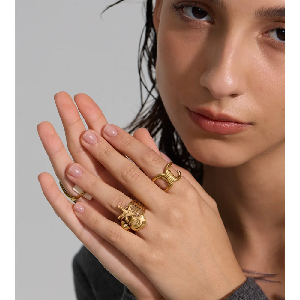 Sculpted Wire Ring