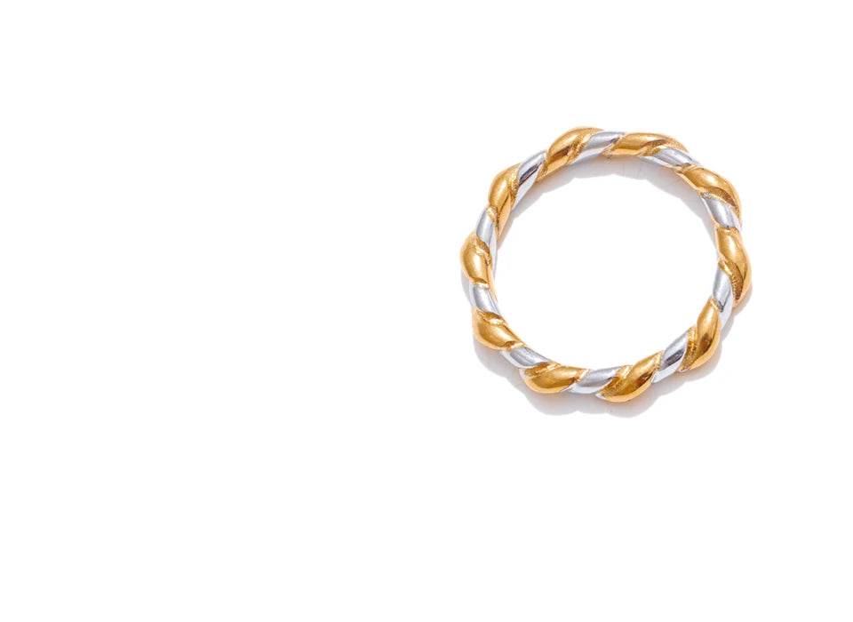 Twisted Elegance Ring
