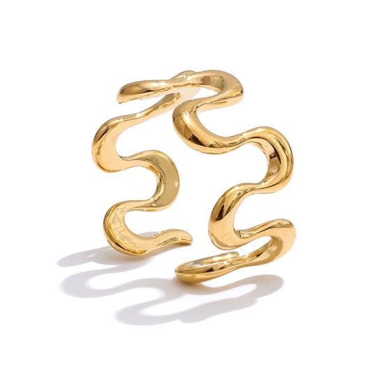 Fluid Motion Sculpted Ring