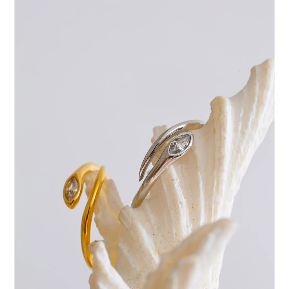 Solitaire Gold Ring