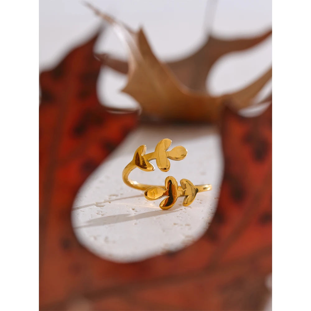 Double Clover Open Ring