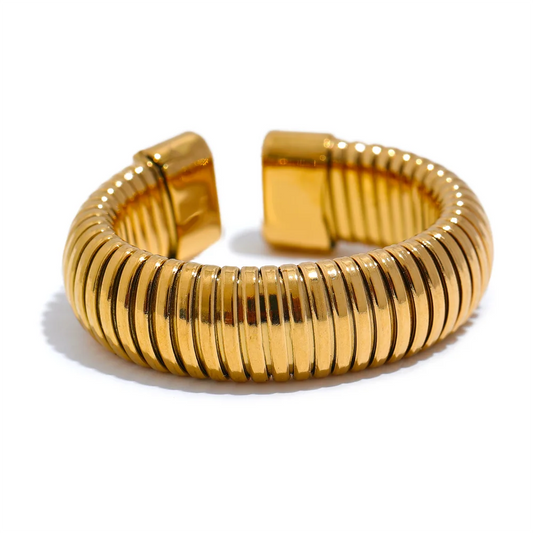 Aurelia Coil Ring