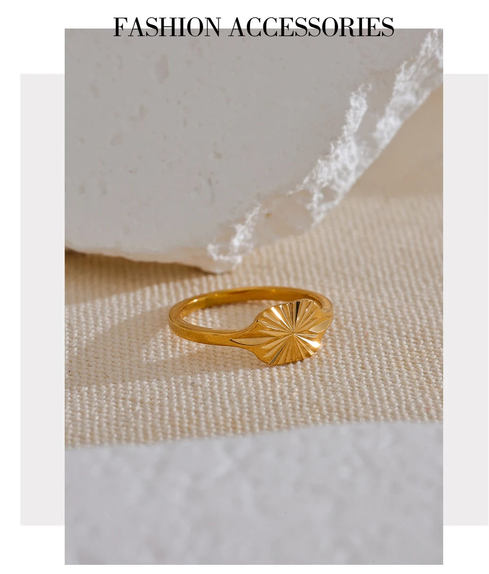 Minimalist Sunburst Signet Ring