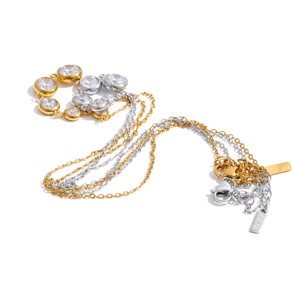 Diamond Drop Pendant Neckla