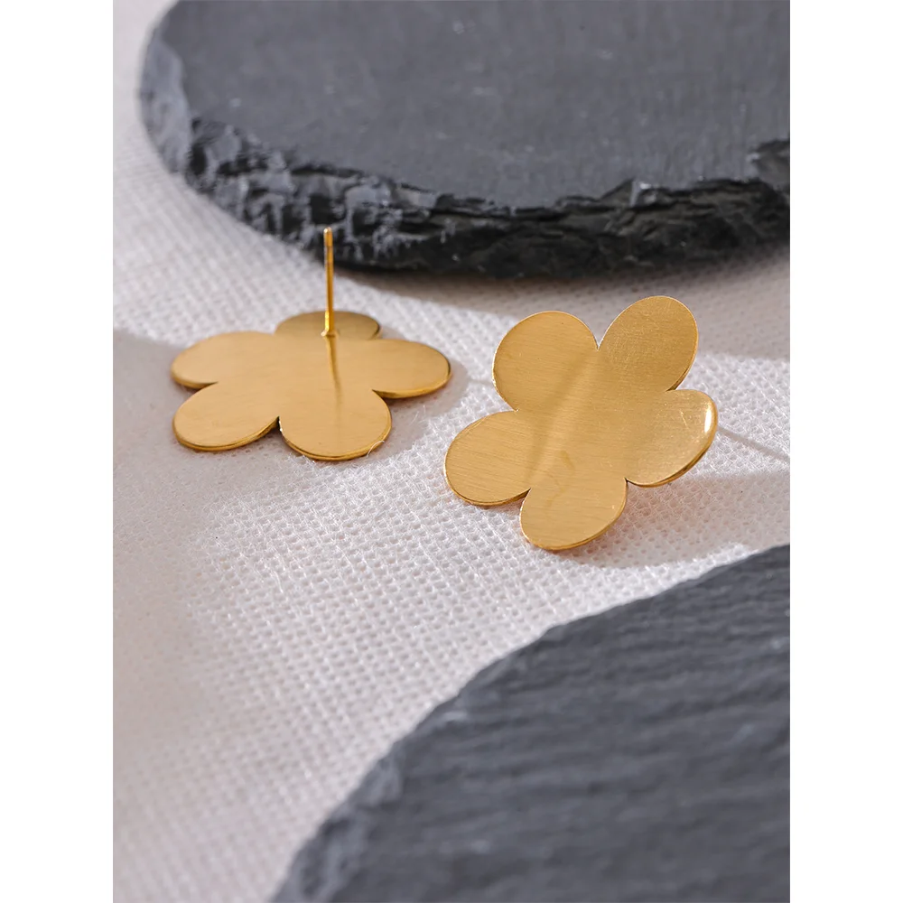 Gold Flower Earrings