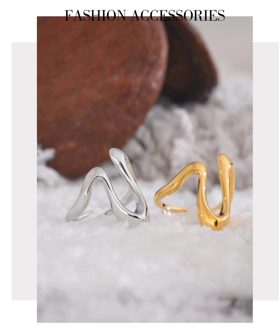 Fluid Wave Ring