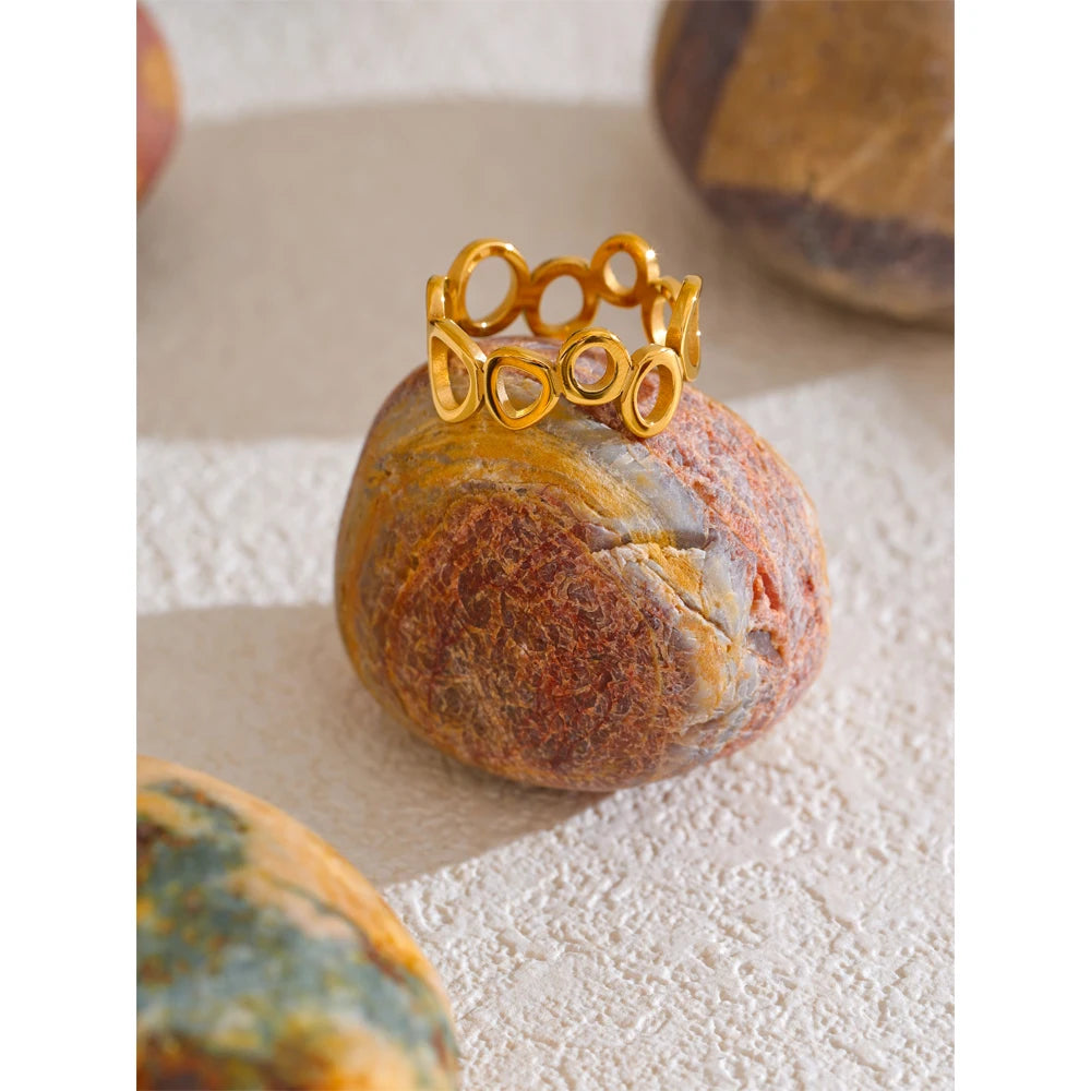 Sculpted Circle Ring