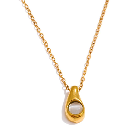 Drop Pearl Necklace
