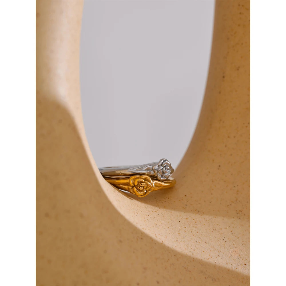 Rose Detail Gold  ring