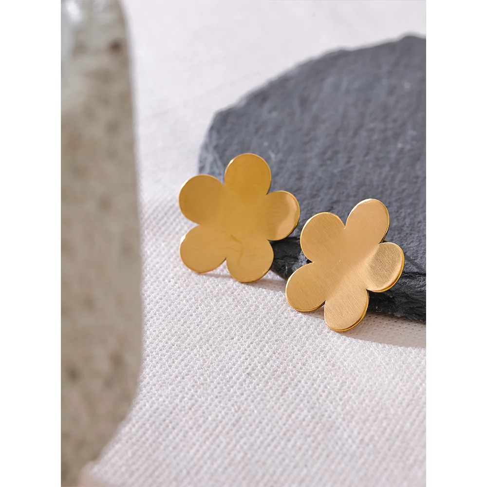 Gold Flower Earrings