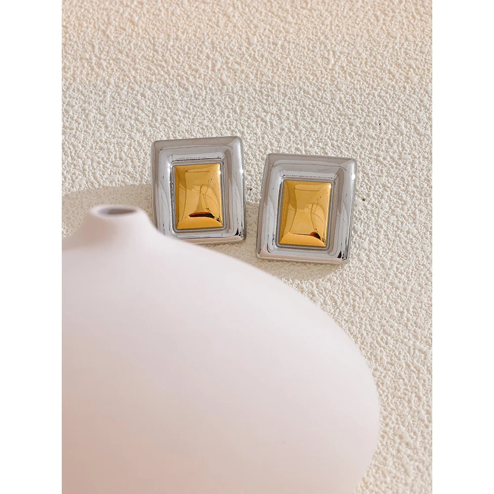 Framed Geometric Studs