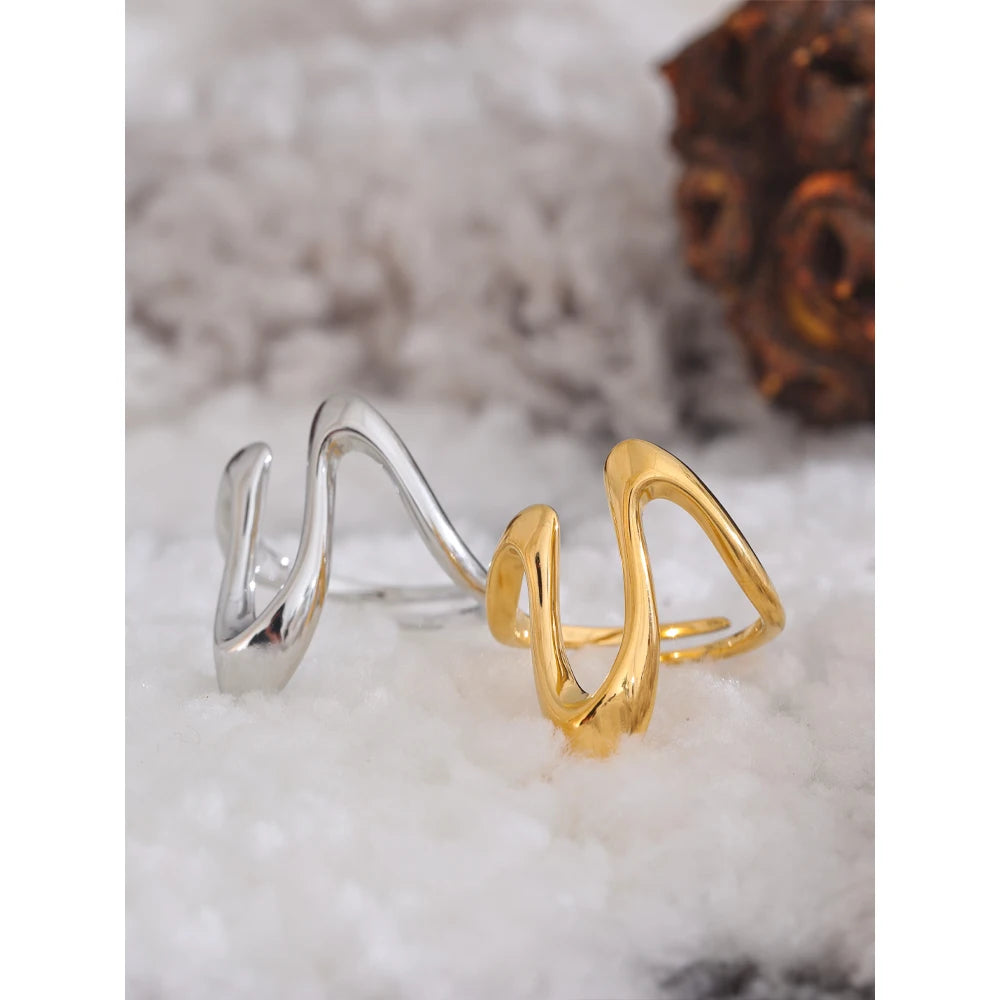 Fluid Wave Ring