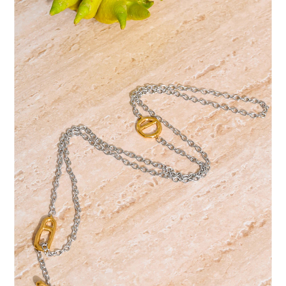Toggle Chain Necklace