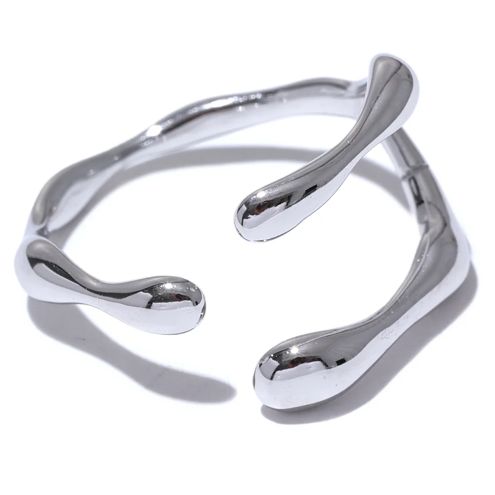Sculptural Open Gold Ring