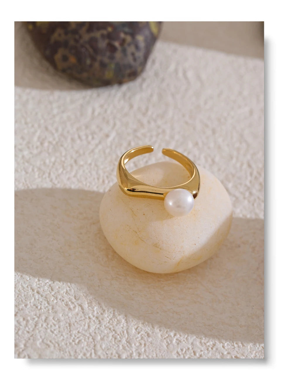 Elegant Freshwater Pearl Ring