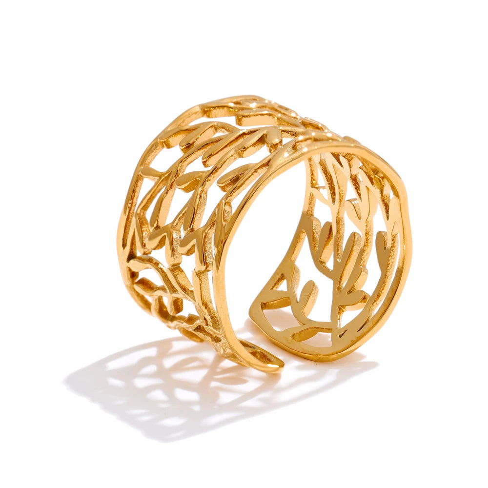 Golden Lace Statement Ring