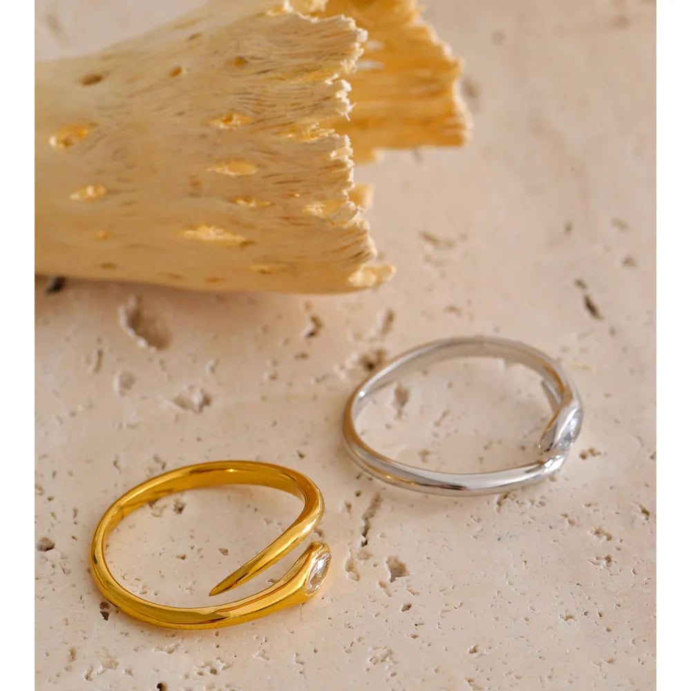 Solitaire Gold Ring