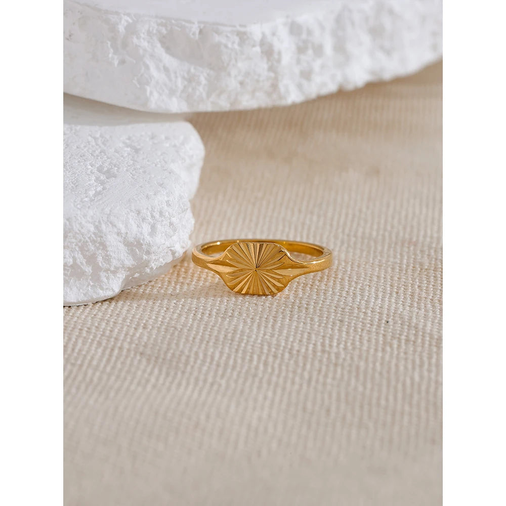 Minimalist Sunburst Signet Ring