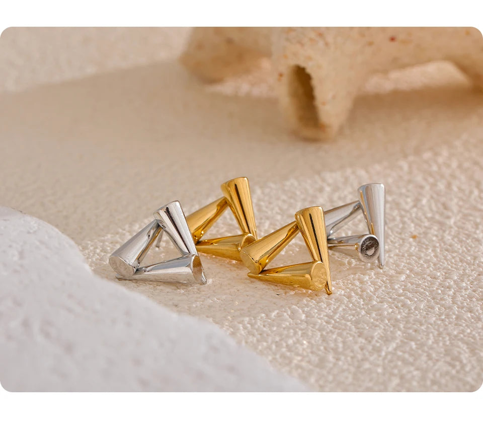 Eterna Geo Studs