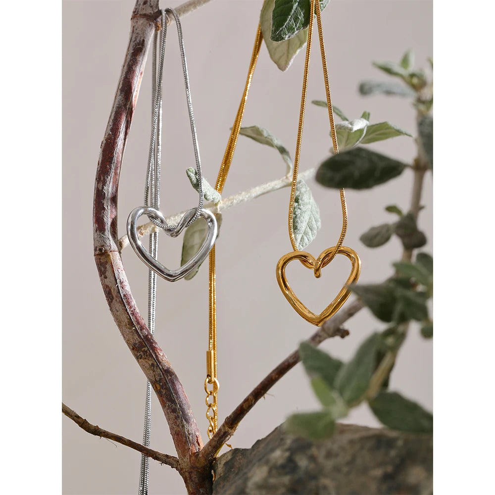 Sculpted Heart Necklace