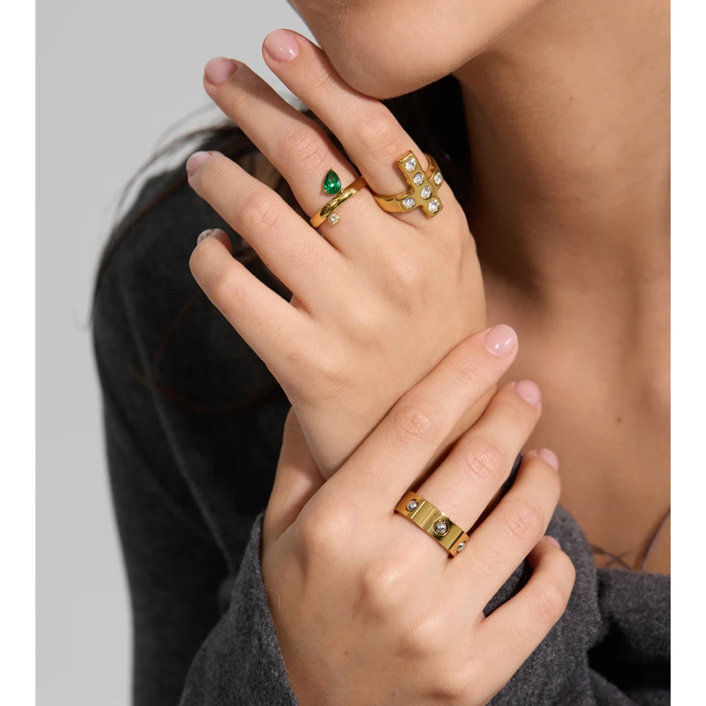Pavé Cross Ring