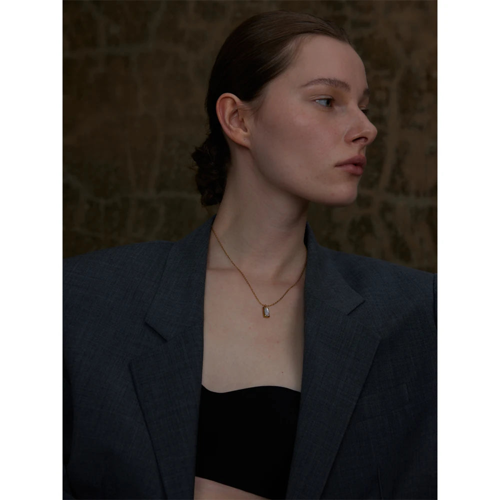 Pearl Bar Pendant Necklace