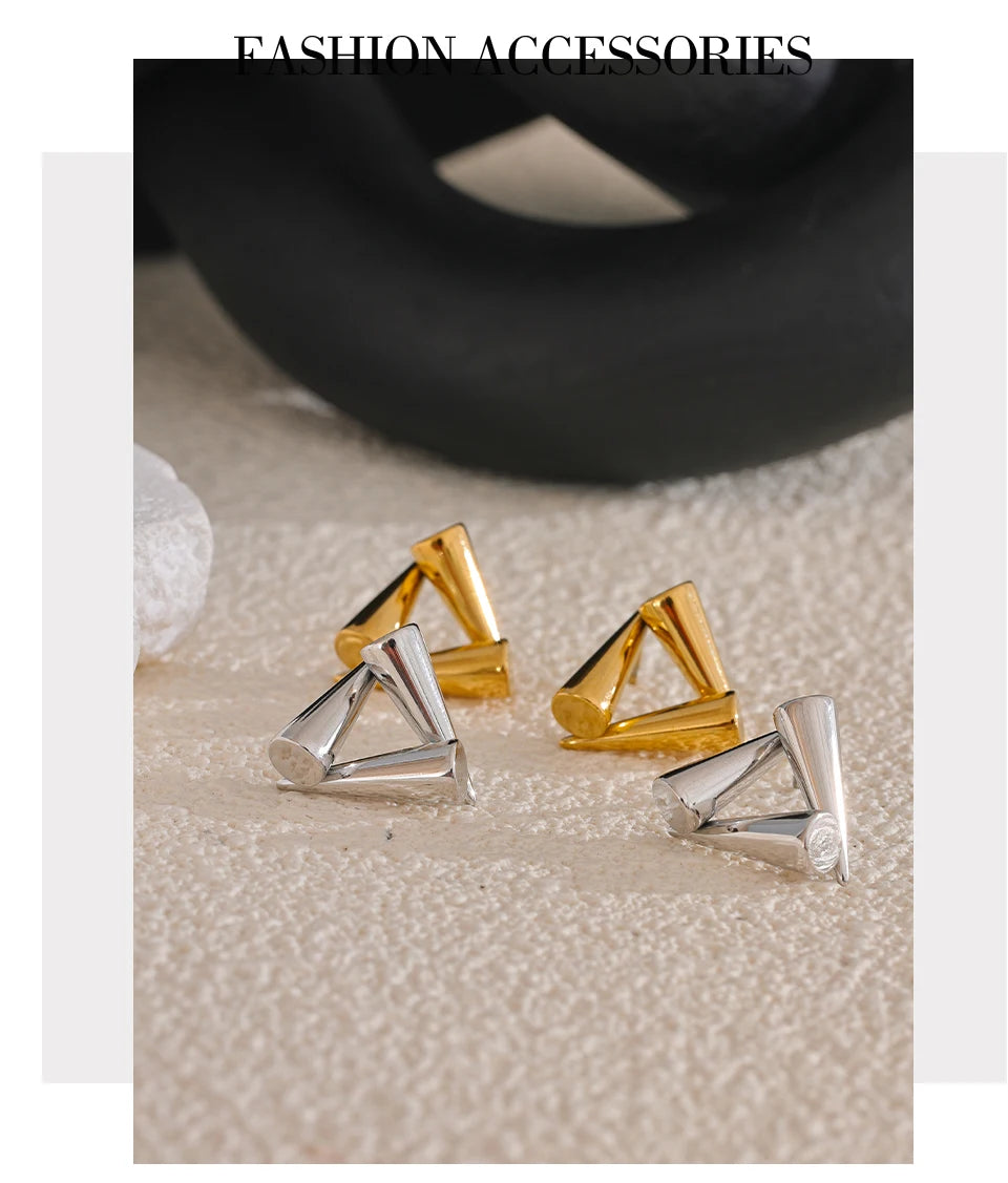 Eterna Geo Studs