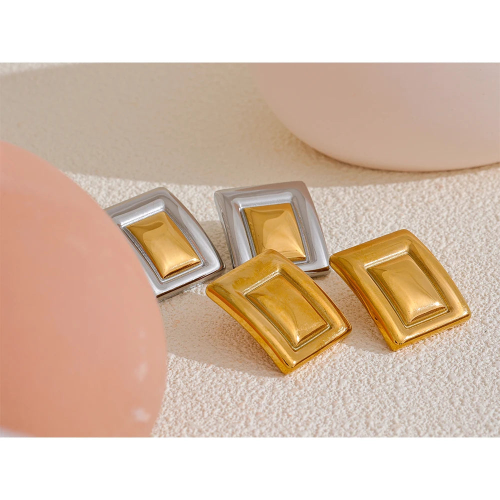 Framed Geometric Studs