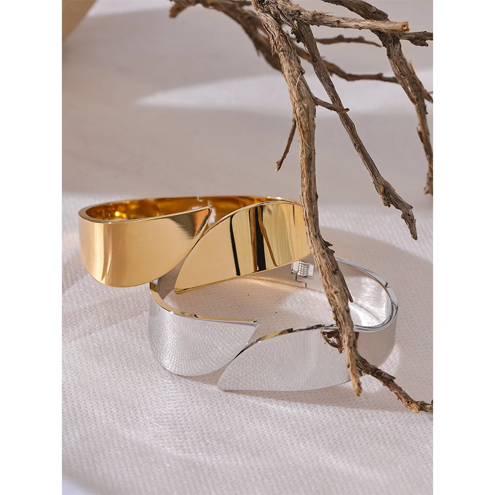 Golden Geometric Bangle Bracelet