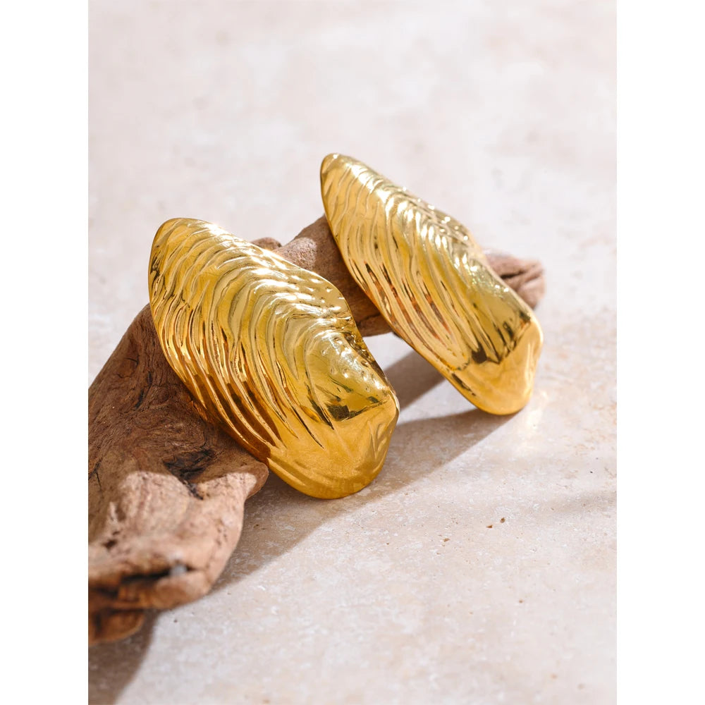 Golden Shell Studs