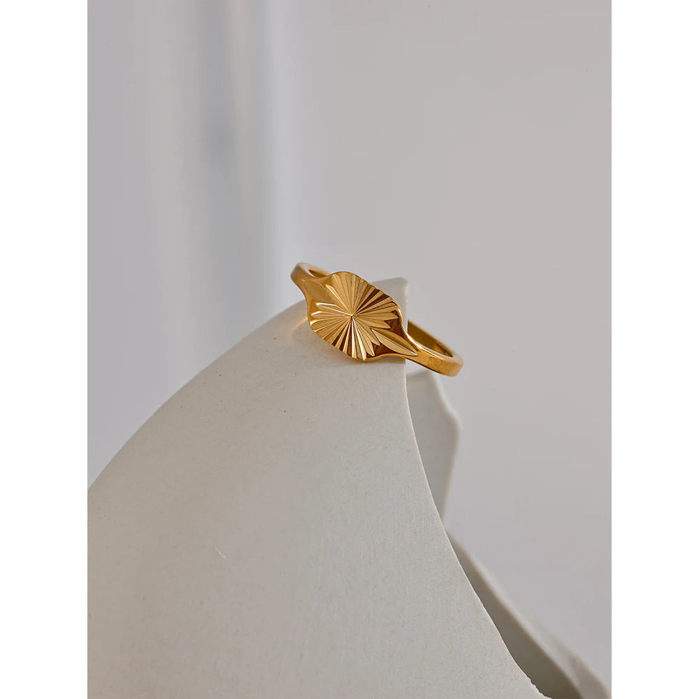 Minimalist Sunburst Signet Ring