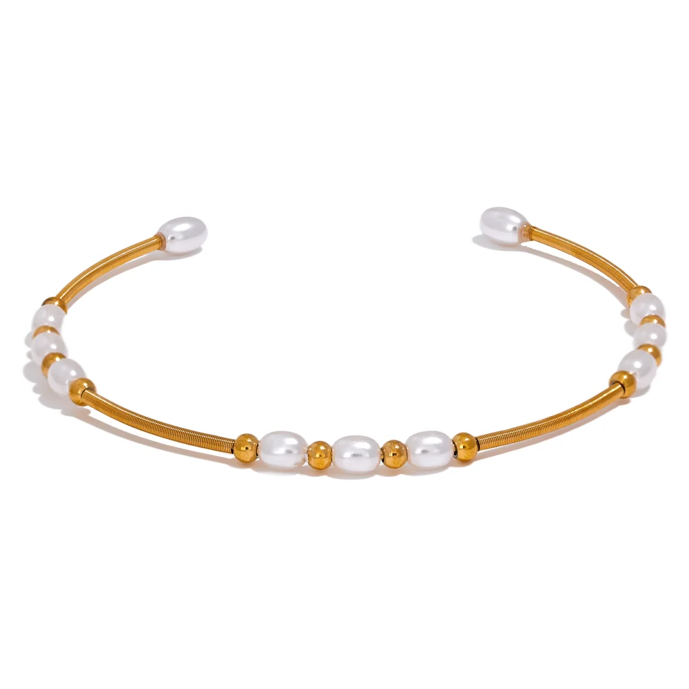 Luxe Pearl Cuff